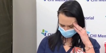 Nurse passes out on live TV after being administered COVID-19 vaccine